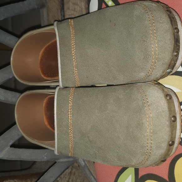 Dansko Green Fabric Clog Size 41 - Picture 1 of 3